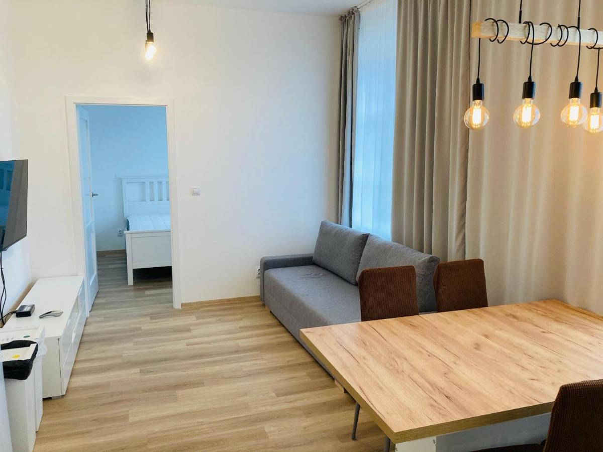 Residence Kotel 捷克布杰约维采 外观 照片